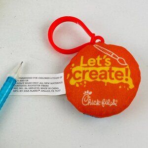 Chick-Fil-A 2019 Cow Artist Painter Plush Round Keychain Work Of Art Collectible